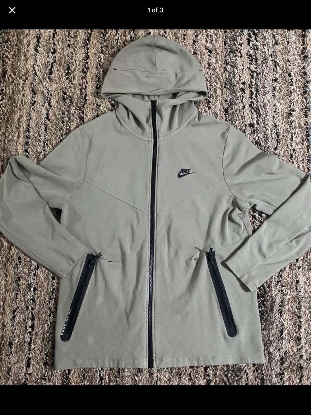 Nike Tech Fleece Mens Jacket. Gray/Khaki Colored. Size Large. New